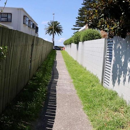 Retreat On Rita ~ Downtown Mount Maunganui With Beach Access Exterior foto